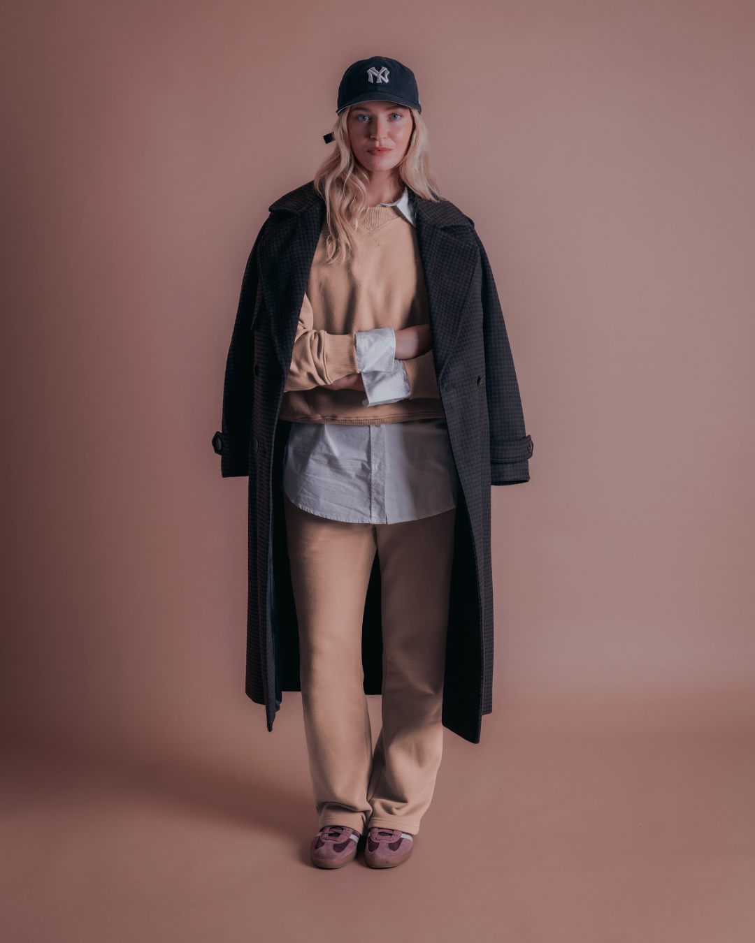 The Classic Crew - Sand